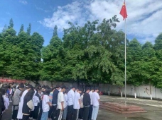 http://m.7332138.com/school-27/document-id-51.html