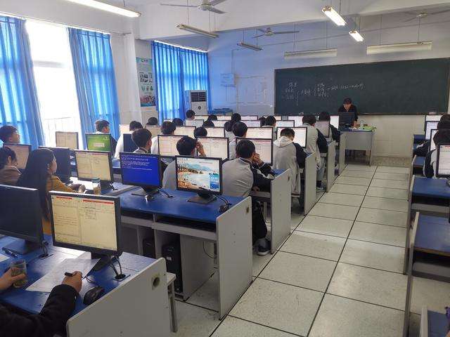 deϢI(y)nӑ